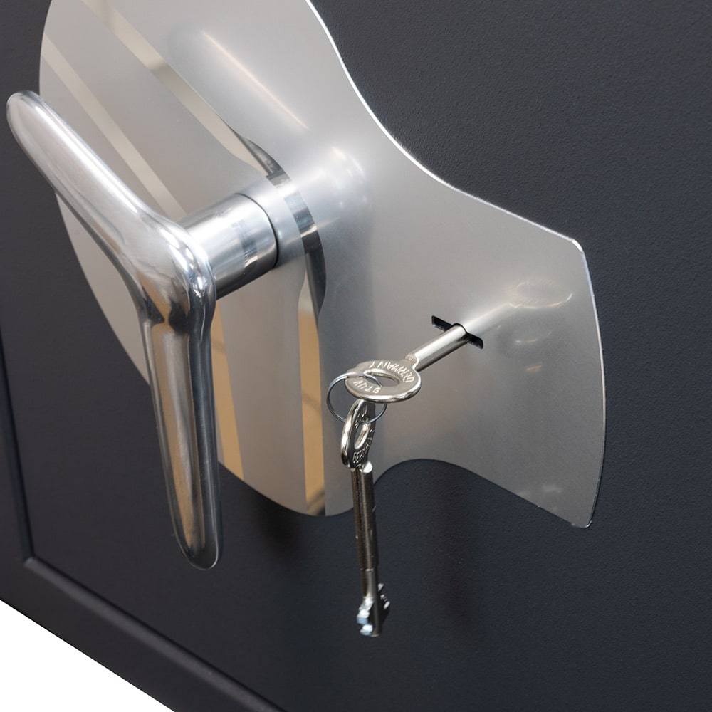 Close-up of handle and key lock on SafeFort Amario Grade 1 security safe